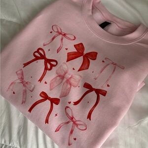 Valentine’s Day bow crewneck